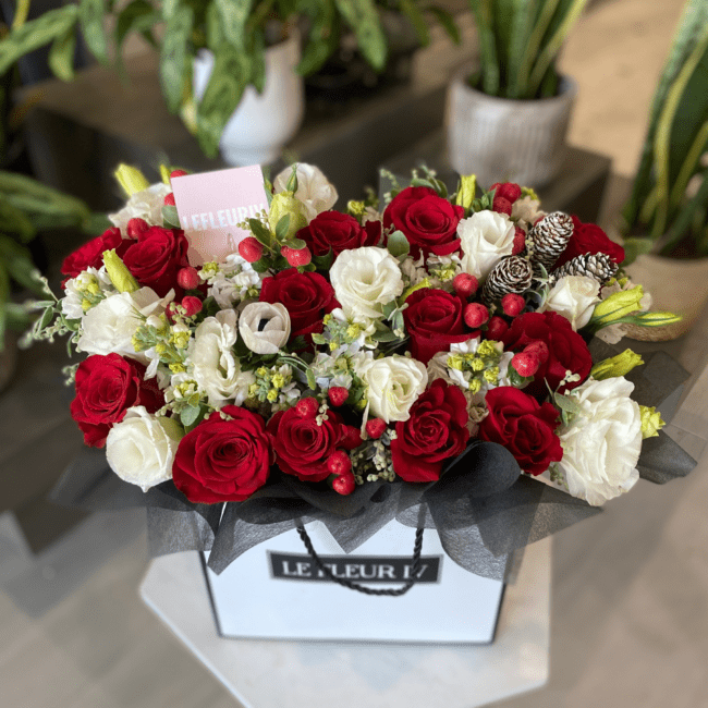 Mistletoe Edit (Holiday)